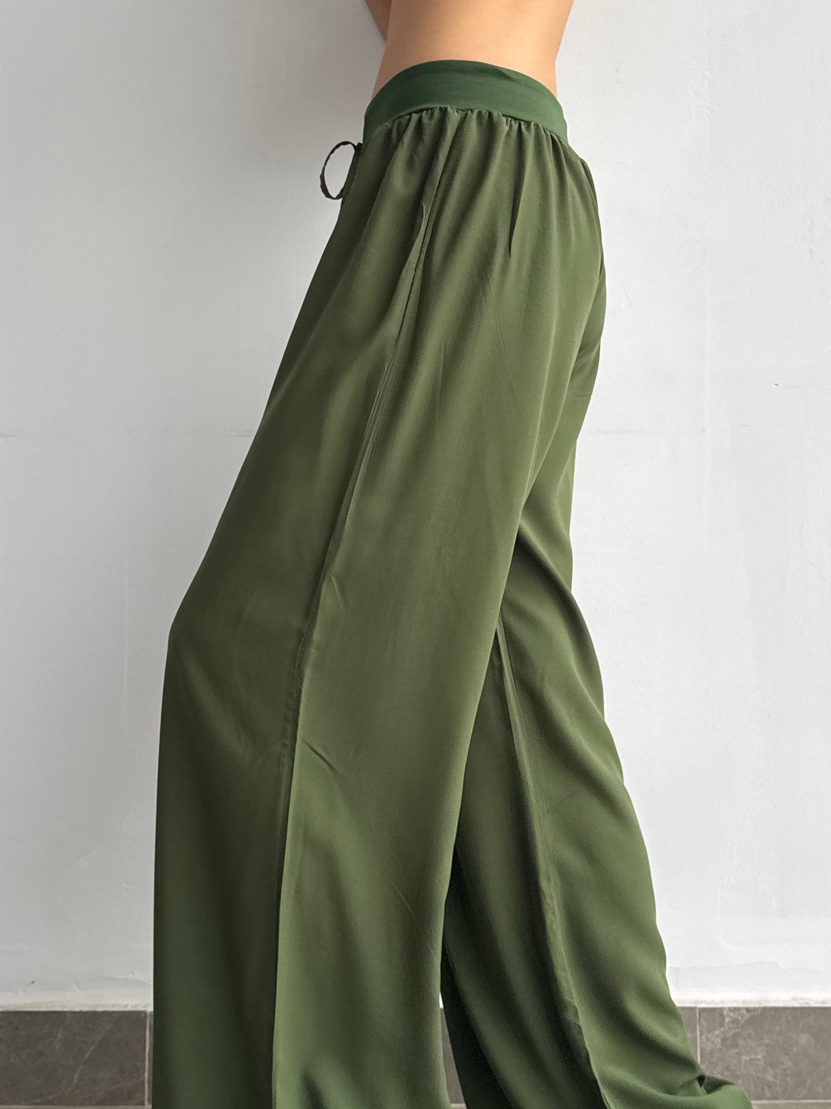 Isla Pant - Olive
